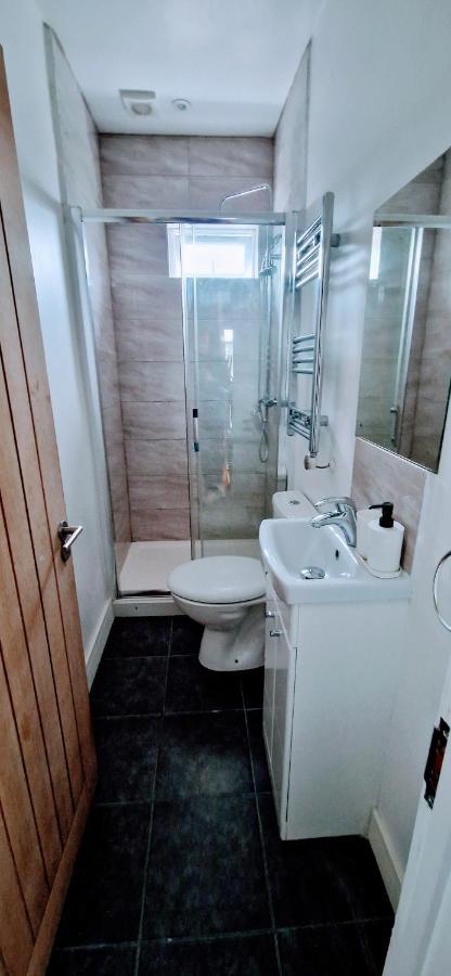 Central Reading Modern 3Br Flat - Walk To Station And High Street Kültér fotó