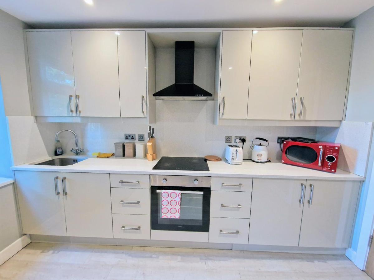Central Reading Modern 3Br Flat - Walk To Station And High Street Kültér fotó